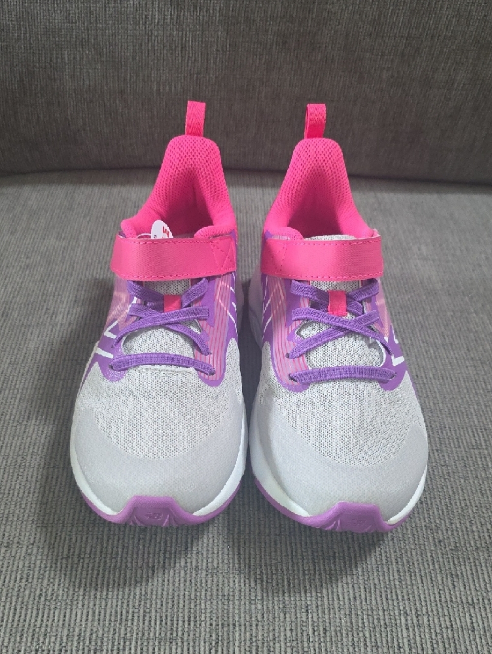 New Balance Girls Pink & Purple Rave Run v2 Bungee Lace With Strap Size 3Wide. - Picture 4 of 15